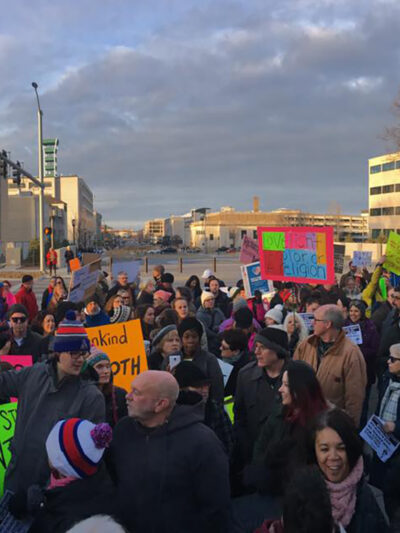 Crowd at solidarity rally for immigrants and refugees