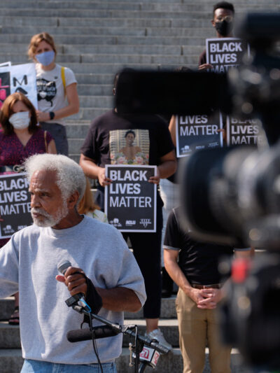 Senator Ernie Chambers speaks at a press conference announcing the special sesison.