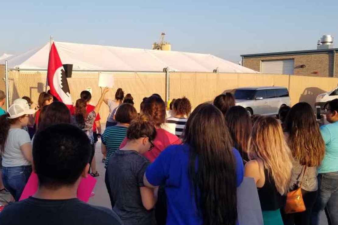 Dozens of detainees were held in a tent the night following the raid. Photo courtesy José Jiménez, Nebraska Appleseed.