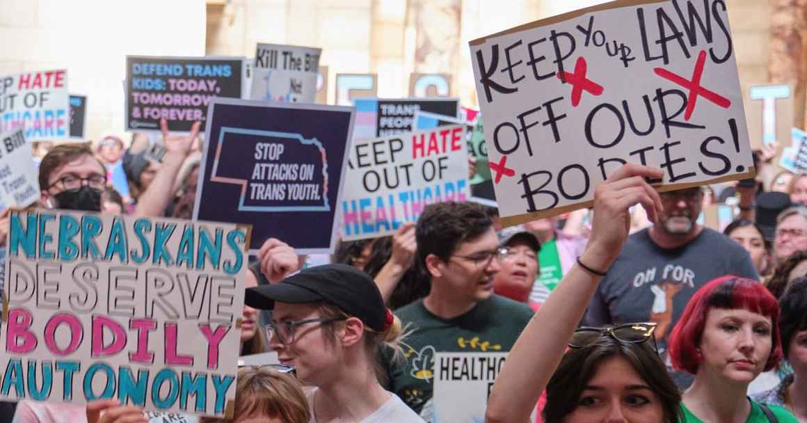 Nebraskans gather in the Capitol to tell state senators to protect trans youth and abortion access during LB 574's first Final Reading debate on Tuesday, May 16. Photo by Chad Greene for the ACLU of Nebraska.